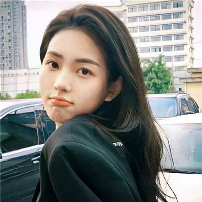 想被拥抱的12个女人